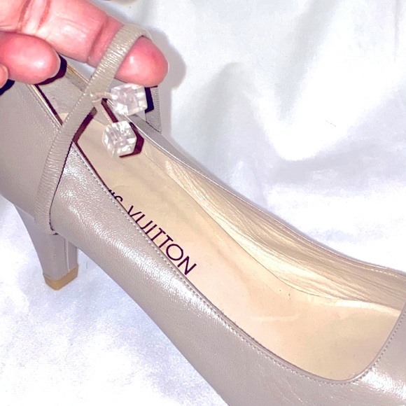 Louis Vuitton Paris Rare Leather Cone Heel Shoe - Picture 11 of 16
